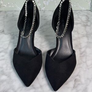 Chic Black Heels with Rhinestone Chain